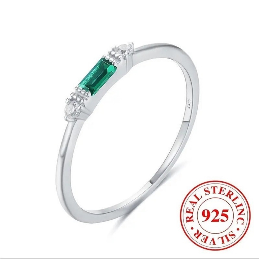 925 Sterling Silver Rectangular Green Zircon Eter… - image 2